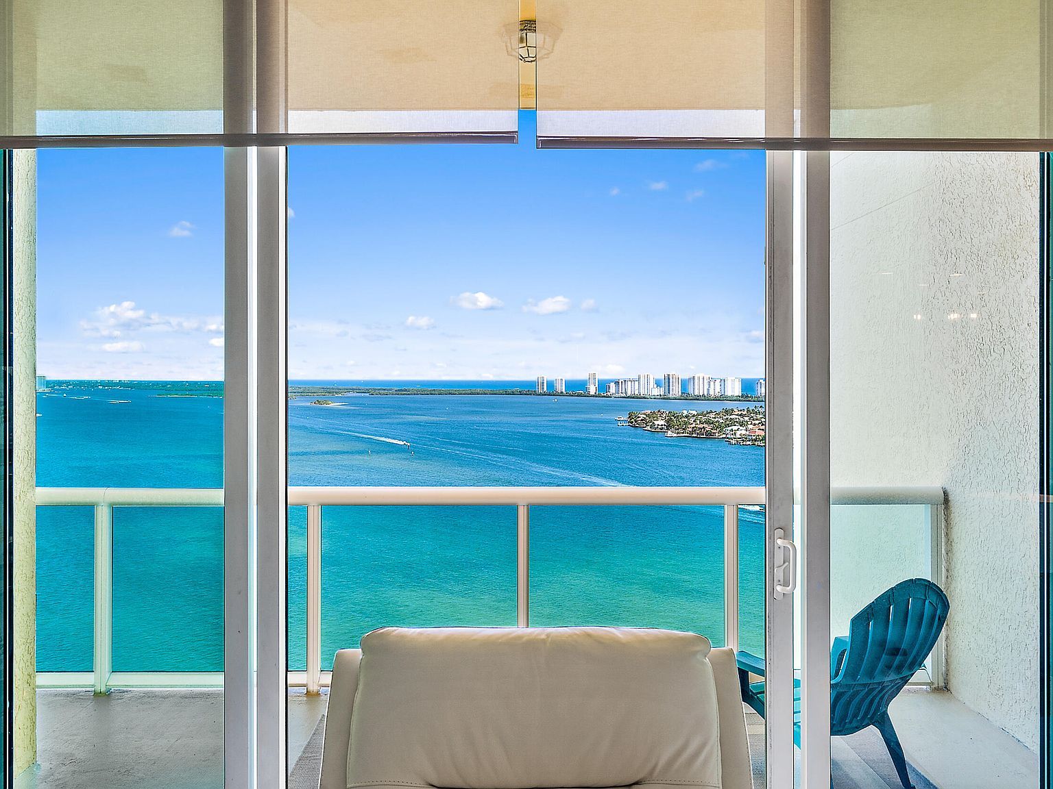 2650 Lake Shore Dr UNIT 2403 Riviera Beach, FL 33404 - Thumbnail 3