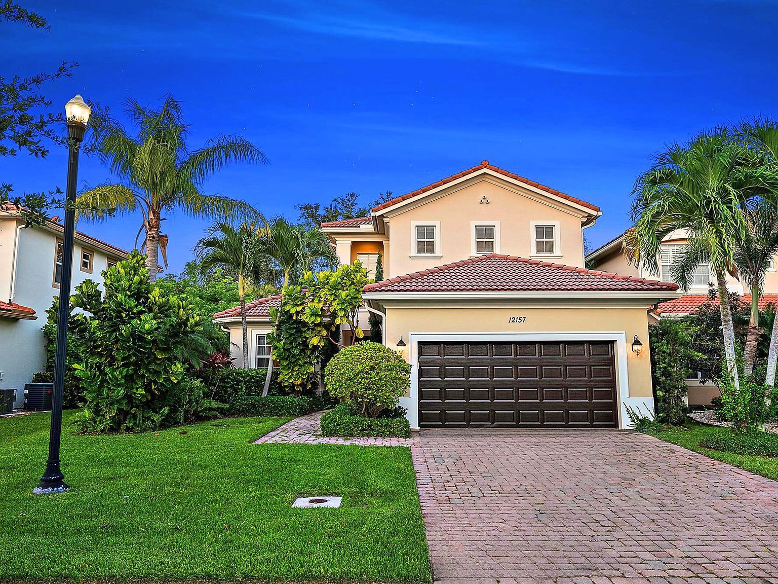 12157 Aviles Cir Palm Beach Gardens, FL 33418 - Thumbnail 3