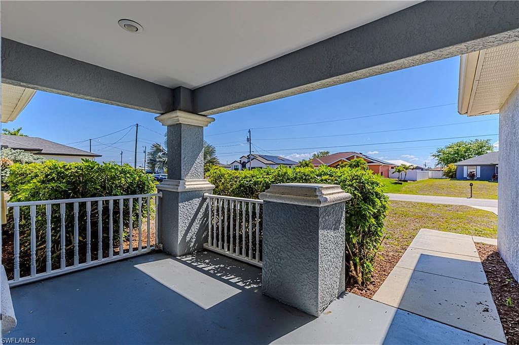 2904 NW 5th Pl Cape Coral, FL 33993 - Thumbnail 3