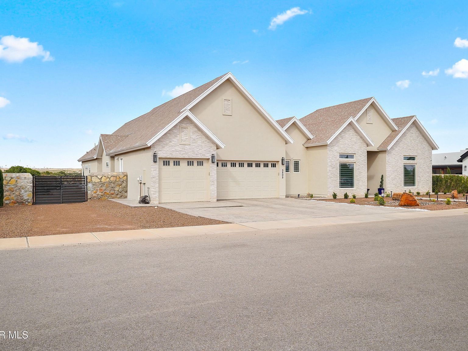 5805 Hidden Village Ct El Paso, TX 79932 - Thumbnail 3