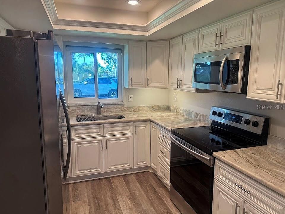 1317 57th St W Bradenton, FL 34209 - Thumbnail 3