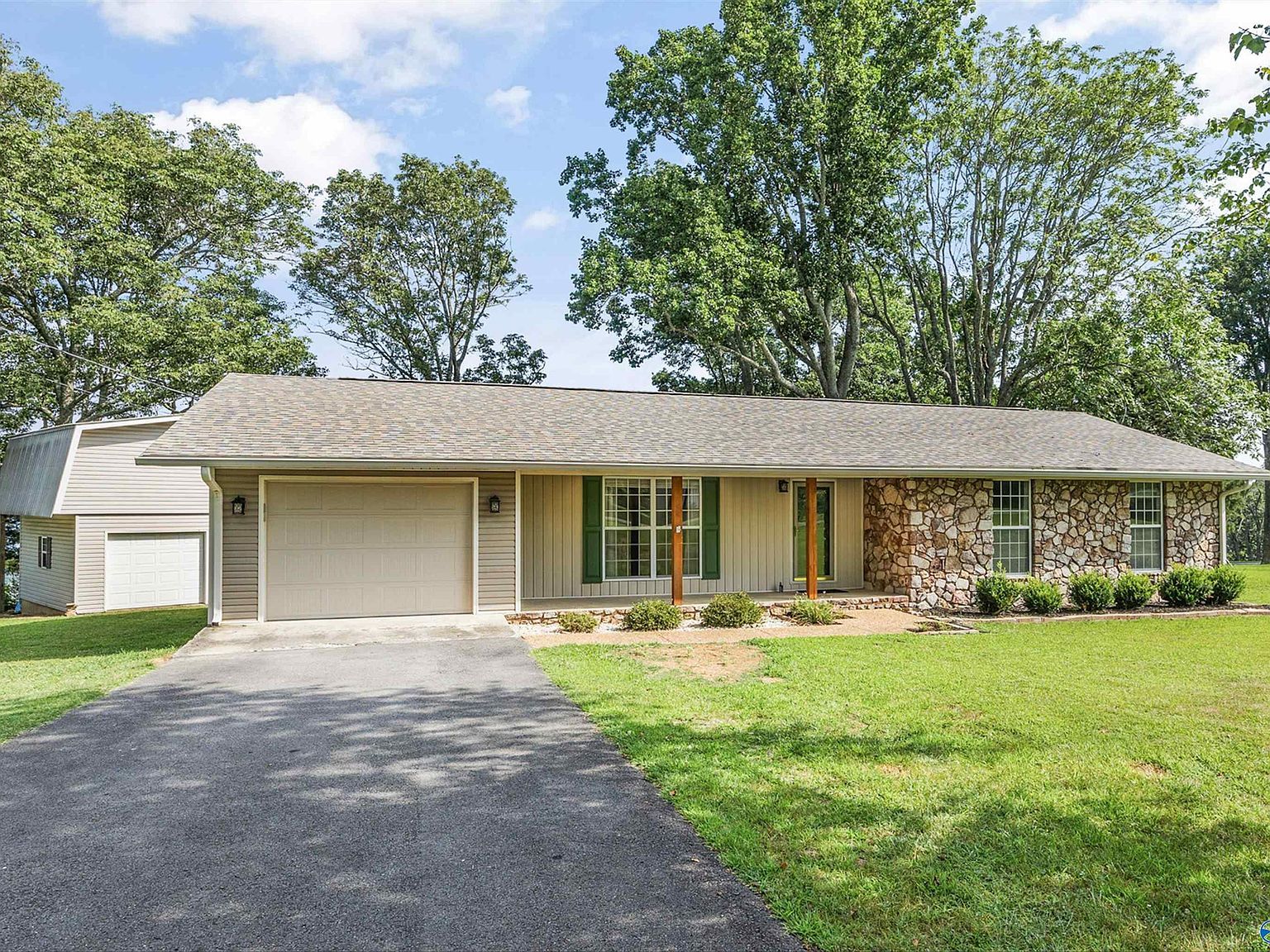 274 Ayers Cir Grant, AL 35747 - Thumbnail 3