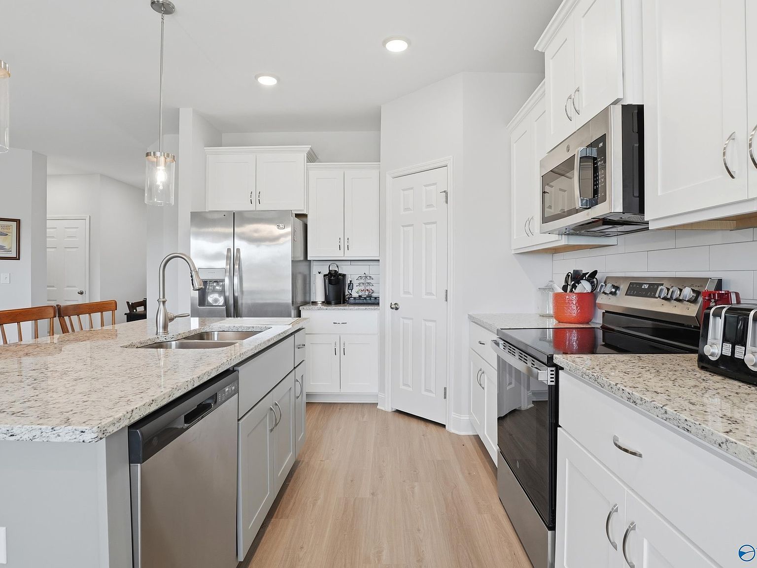 26738 Kyle Ln Athens, AL 35613 - Thumbnail 3