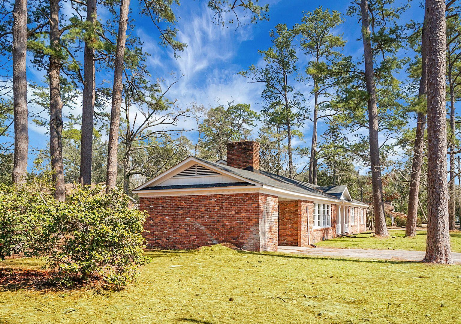 407 Hayne St Walterboro, SC 29488 - Thumbnail 3