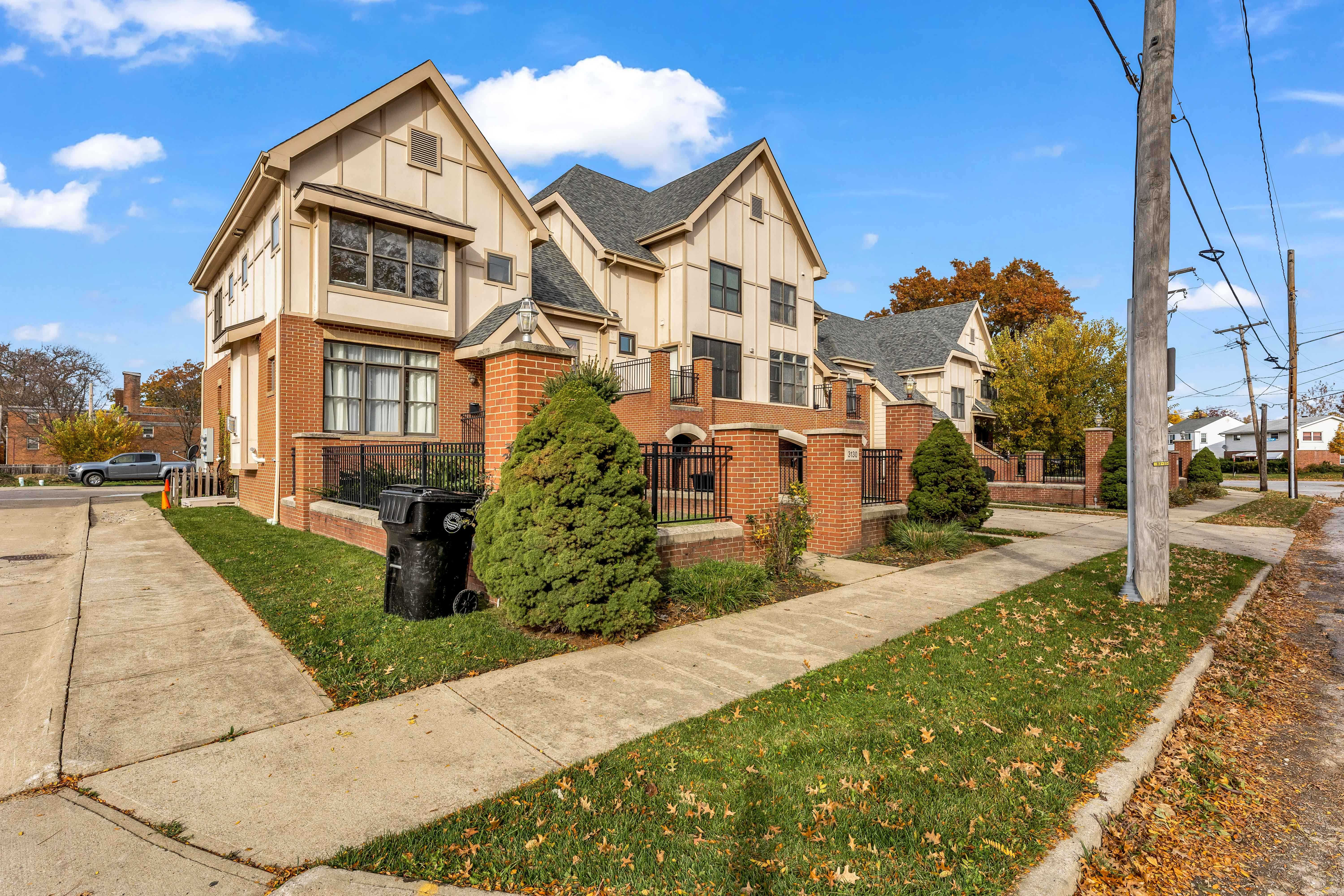 3126 East 135th Street, Cleveland, OH, USA, 44120 - Thumbnail 3