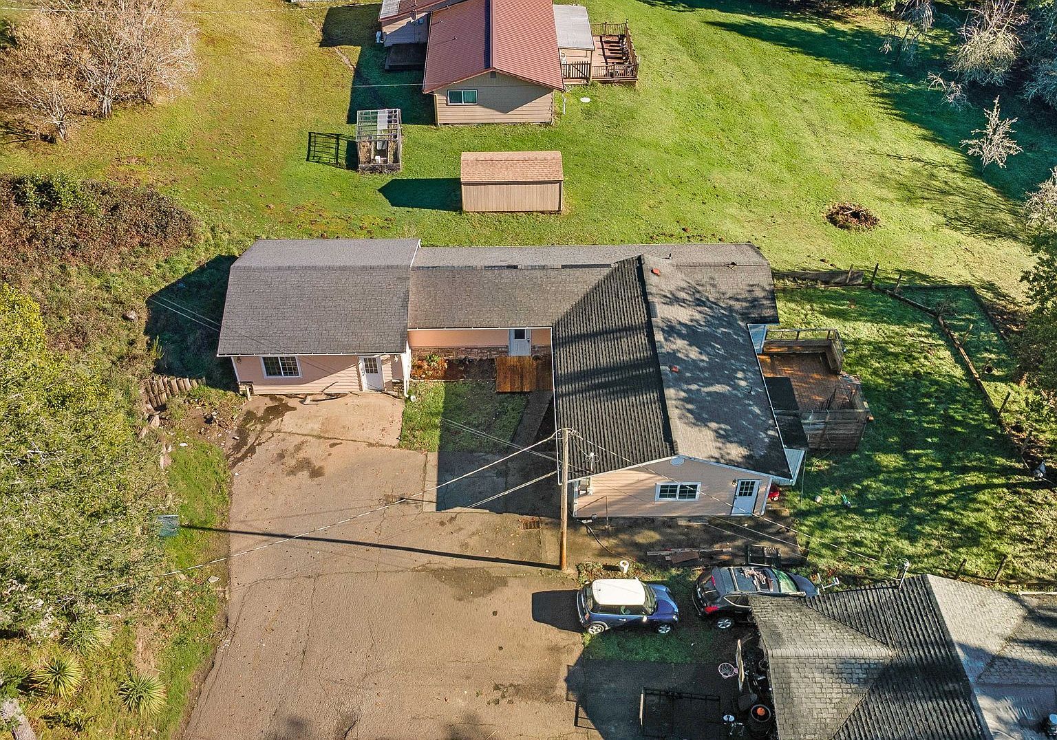 1643 Shelley Rd Coquille, OR 97423 - Thumbnail 3