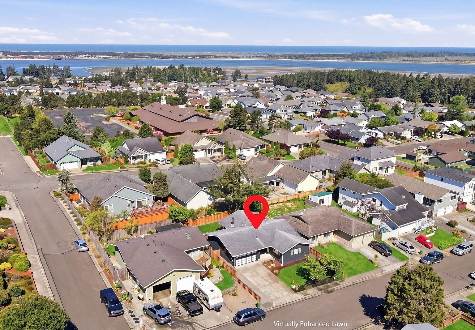 2070 Hayes St North Bend, OR 97459 - Thumbnail 3