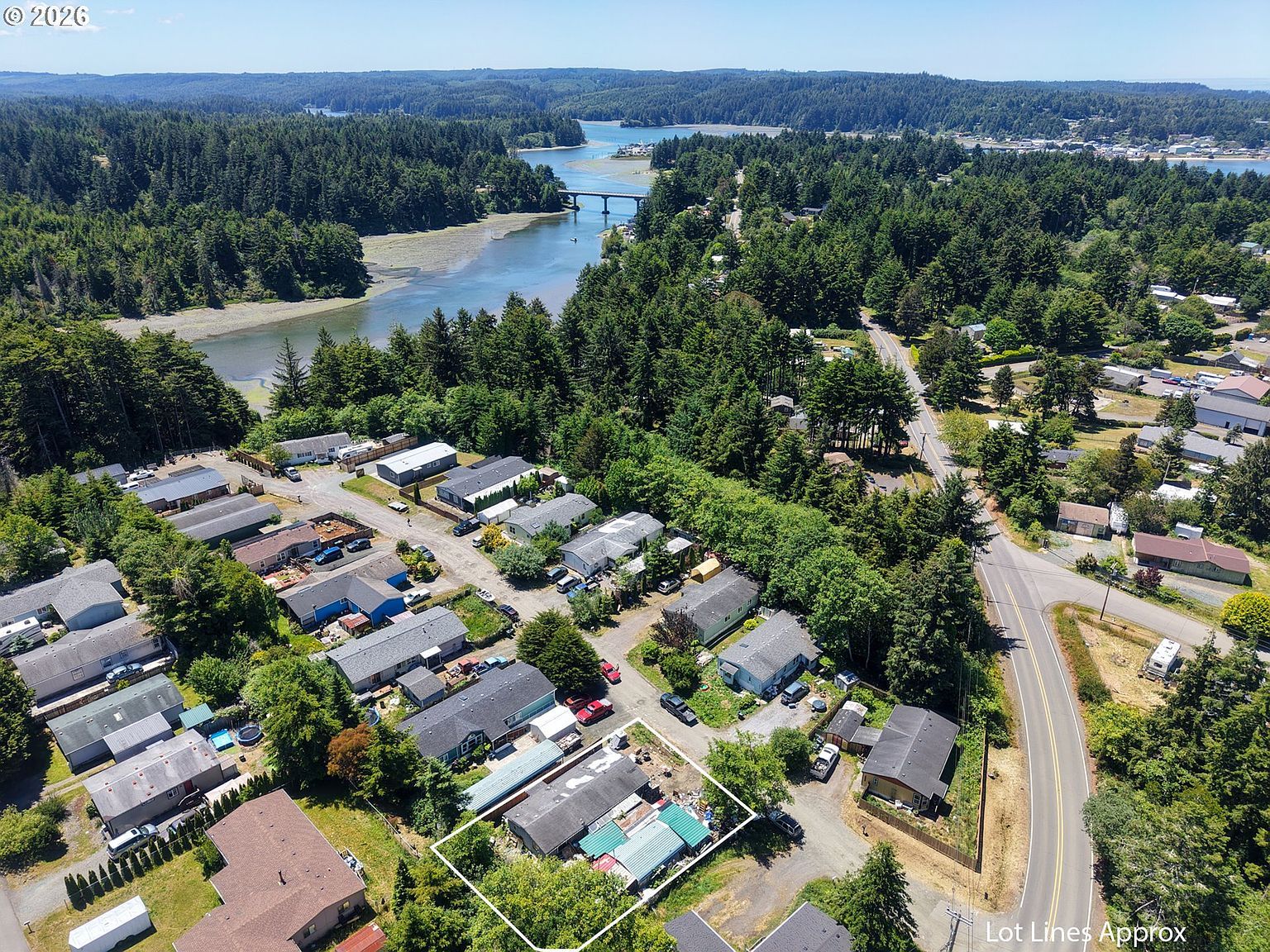 63451 Capitol Dr Coos Bay, OR 97420 - Thumbnail 3