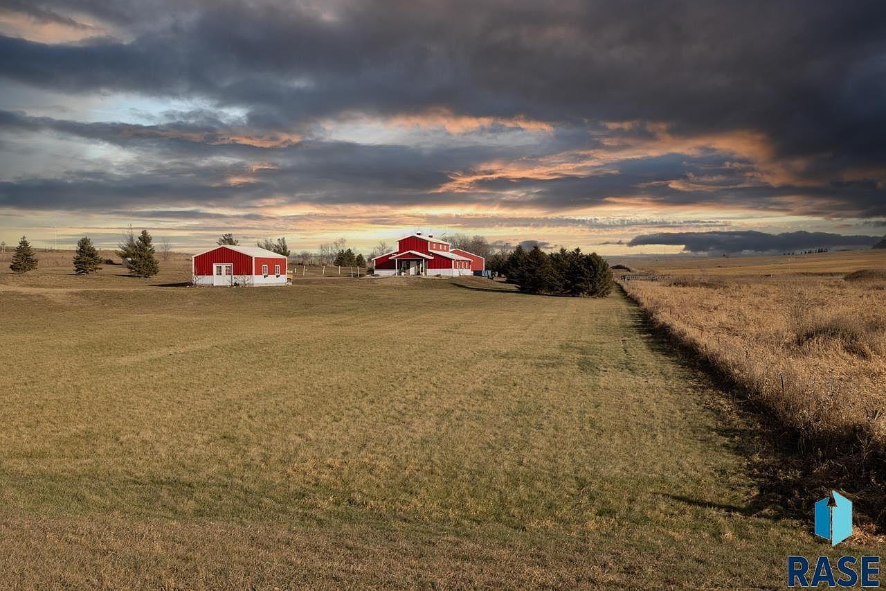 898 60th Ave Beaver Creek, MN 56116 - Thumbnail 3