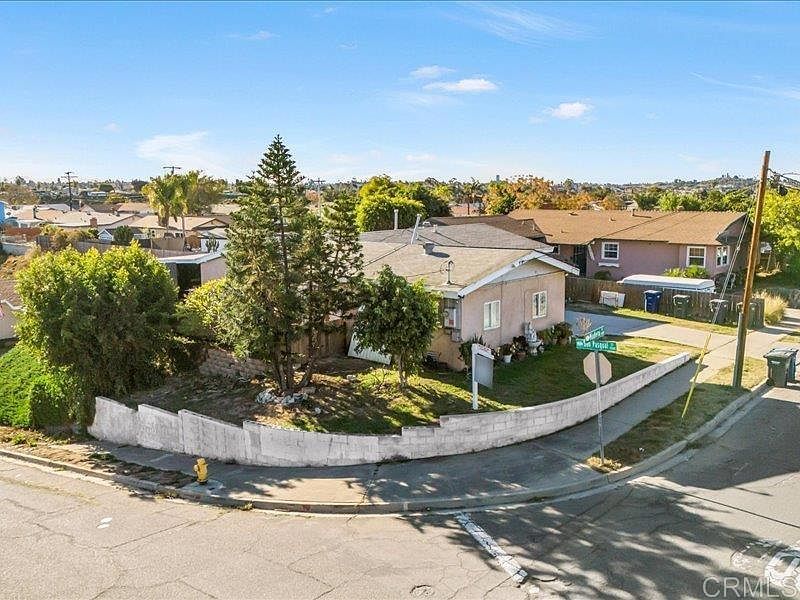 2049 Madera St Lemon Grove, CA 91945 - Thumbnail 3