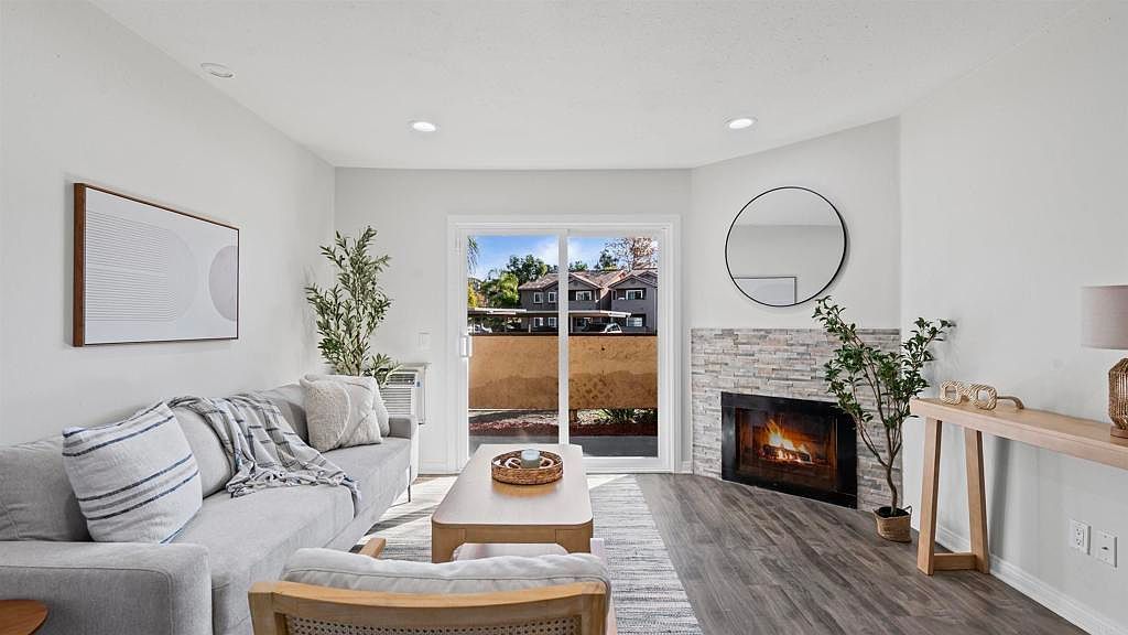 210 Woodland Pkwy UNIT 138 San Marcos, CA 92069 - Thumbnail 3