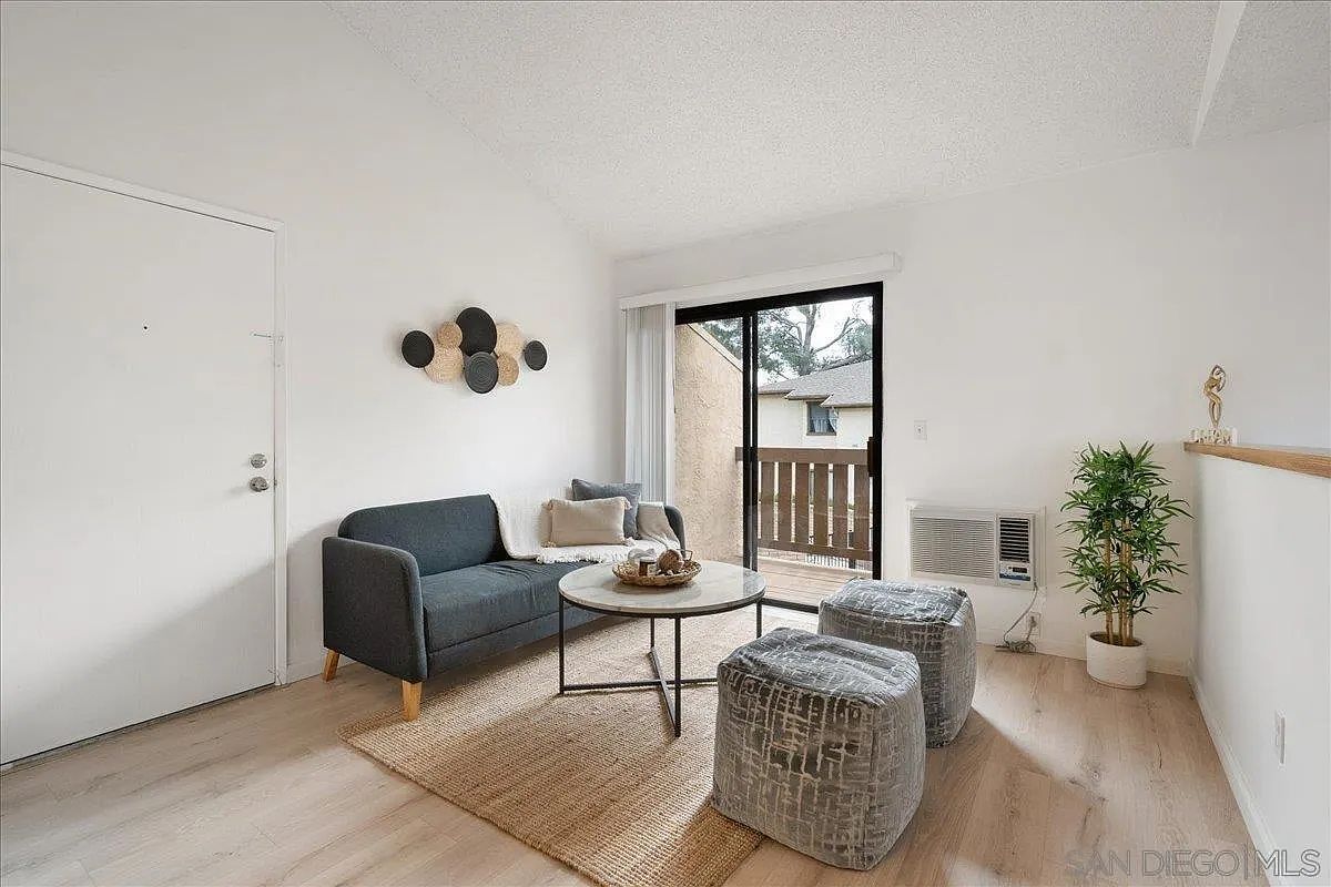 10296 Black Mountain Rd APT 220 San Diego, CA 92126 - Thumbnail 3