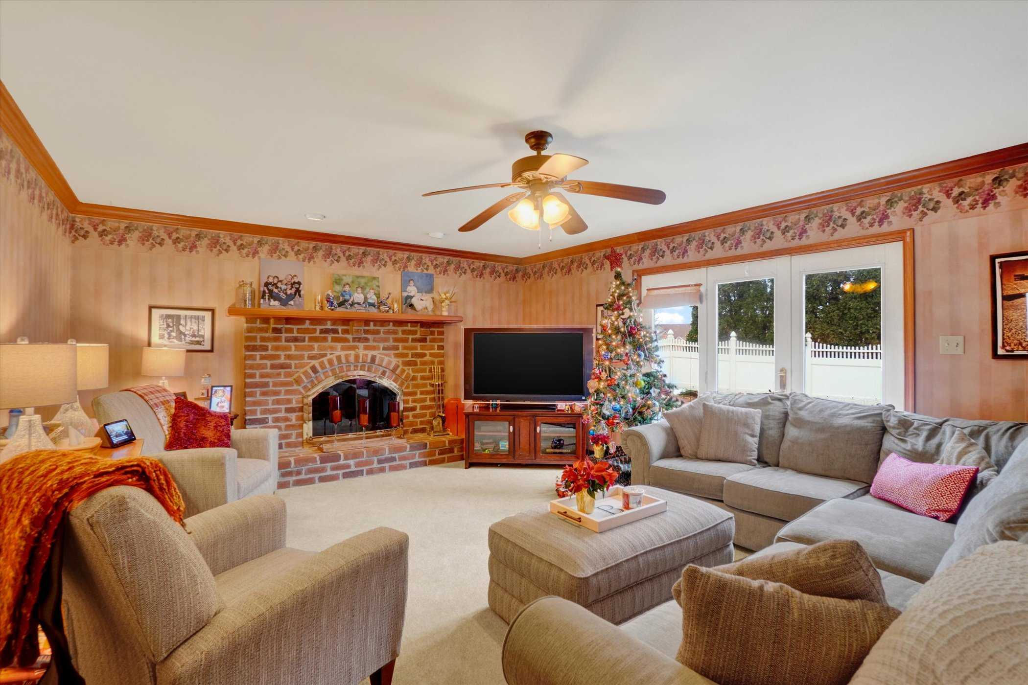 2035 Parkton Ln, York, PA, USA, 17408 - Thumbnail 3