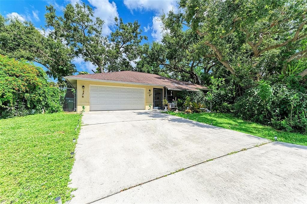 620 Burke Rd Venice, FL 34293 - Thumbnail 3