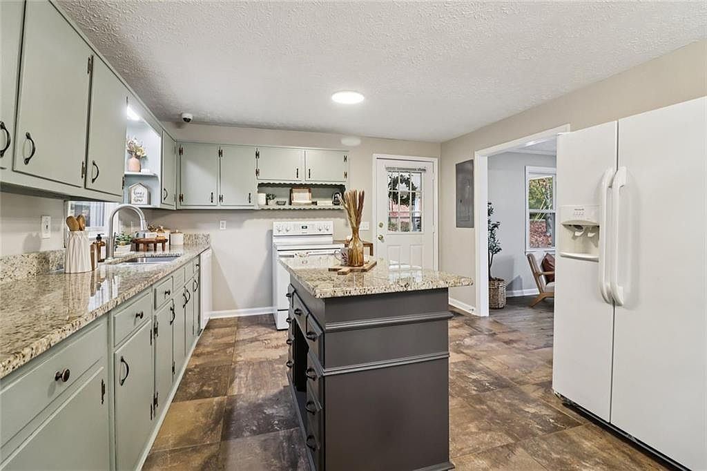 8969 Highway 166 Winston, GA 30187 - Thumbnail 3