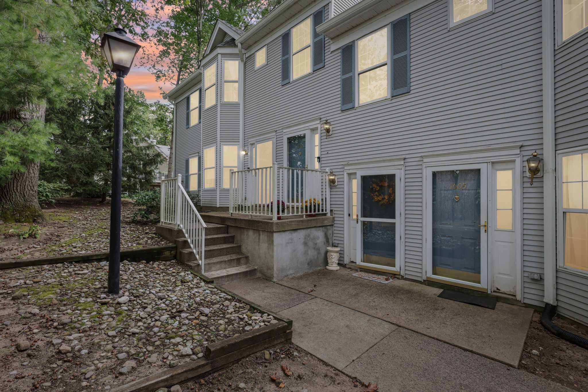 1608 Cypress Lane, East Brunswick, NJ, USA, 8816 - Thumbnail 3