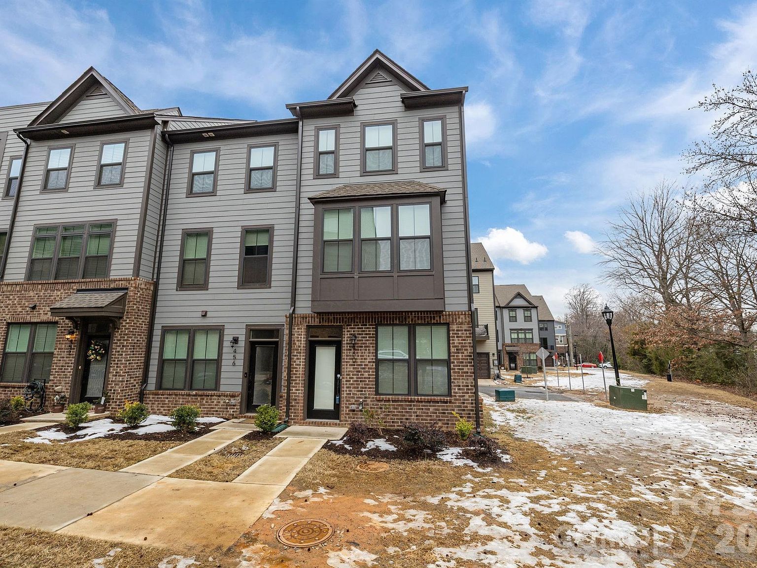 460 Spearfield Ln Charlotte, NC 28205 - Thumbnail 3