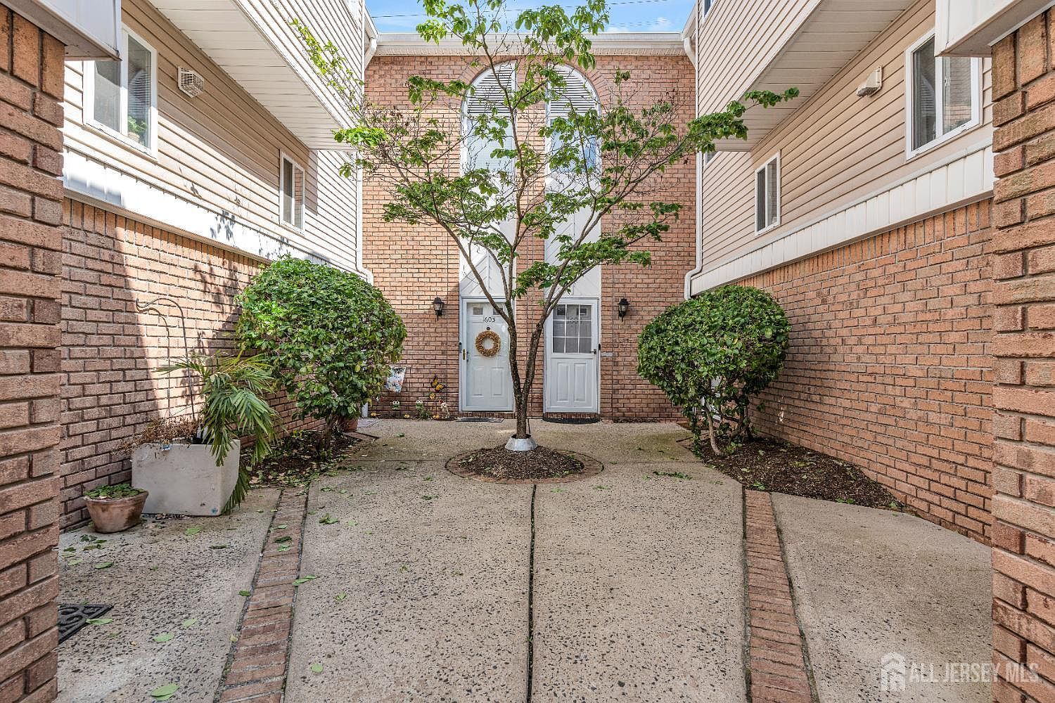 1606 Madaline Dr Avenel, NJ 07001 - Thumbnail 3