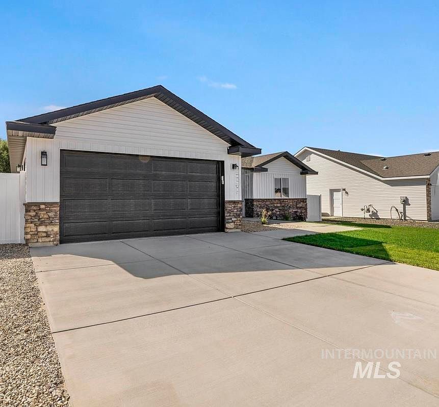 929 E 23rd Avenue Block LOT 13-4 Jerome, ID 83338 - Thumbnail 3