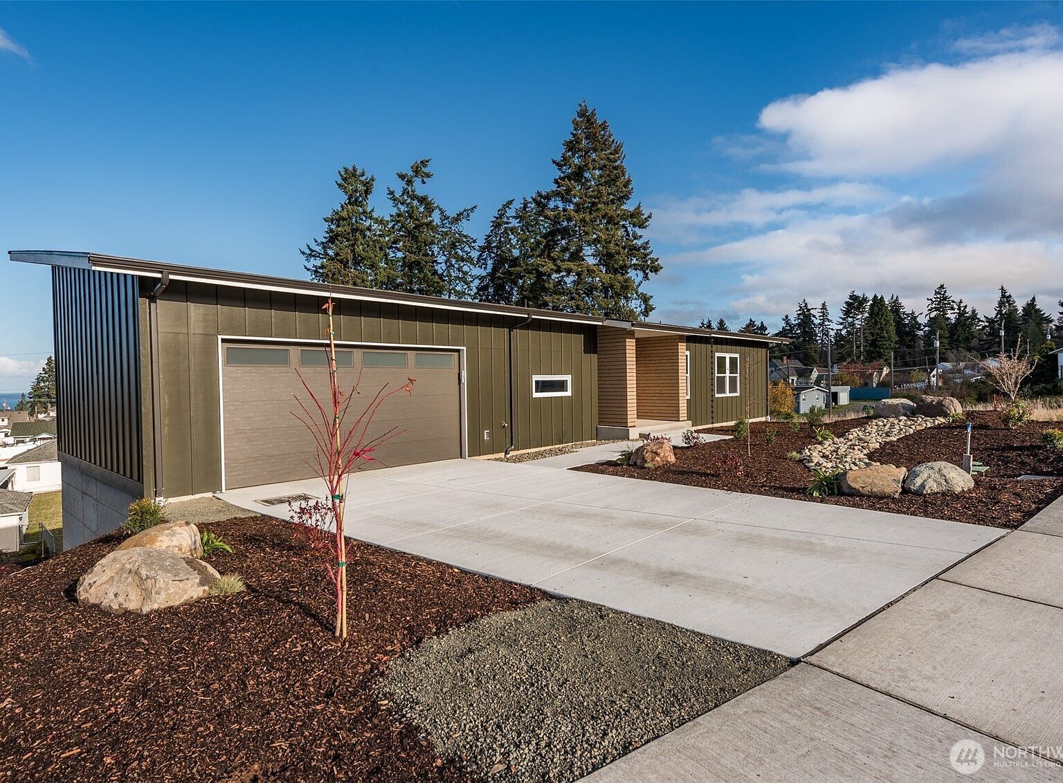 1317 E 5th St Port Angeles, WA 98362 - Thumbnail 3