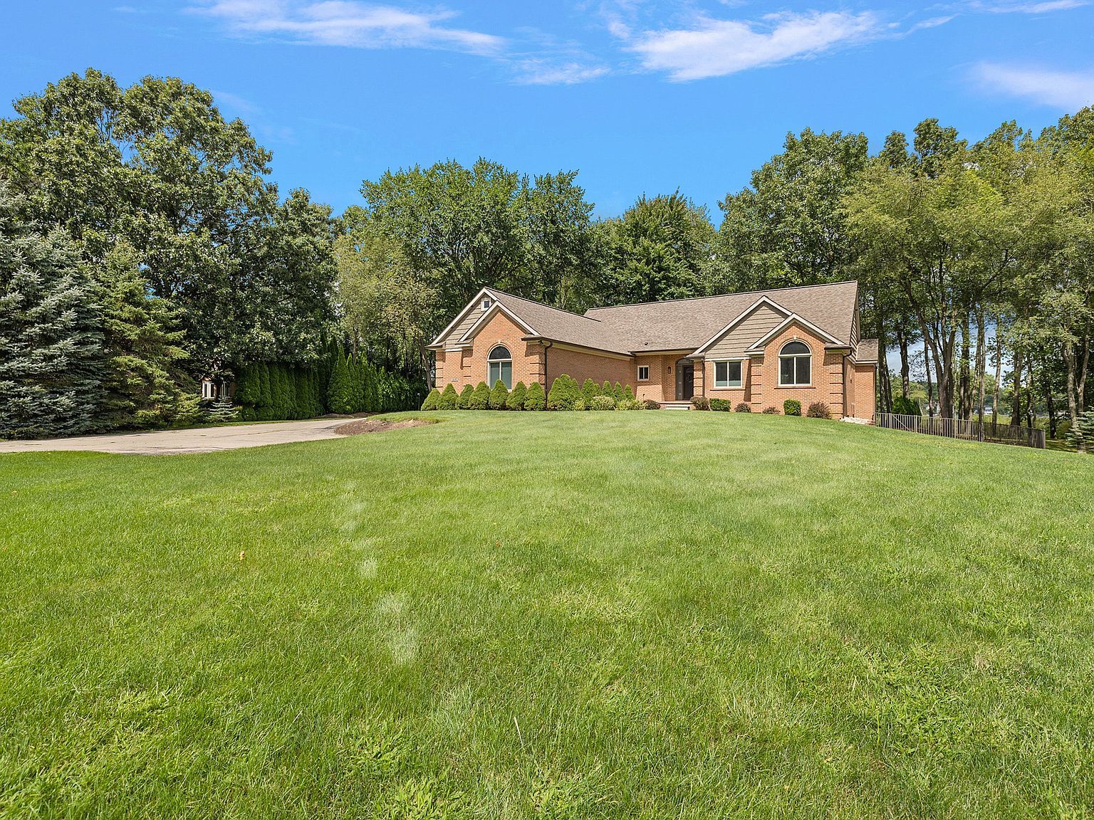 12120 Shaffer Rd Davisburg, MI 48350 - Thumbnail 3