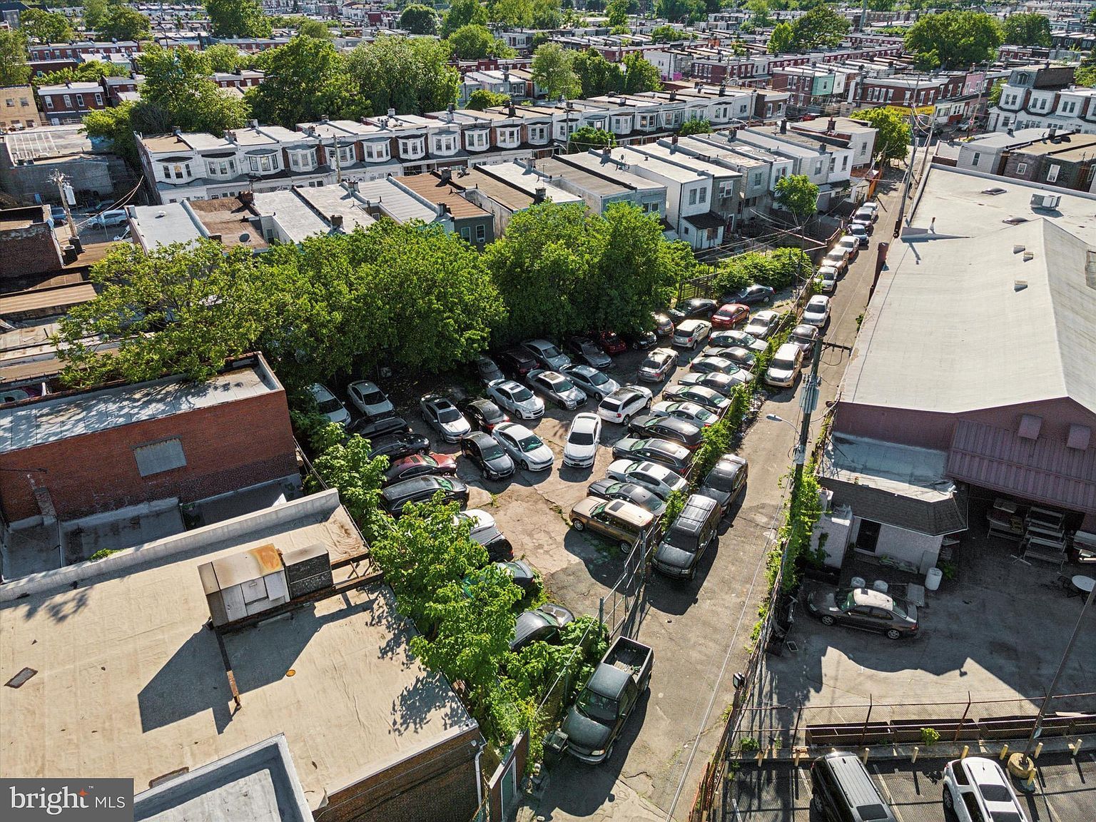 2110 Farrell Ln, Philadelphia, PA, 19142 - Thumbnail 3