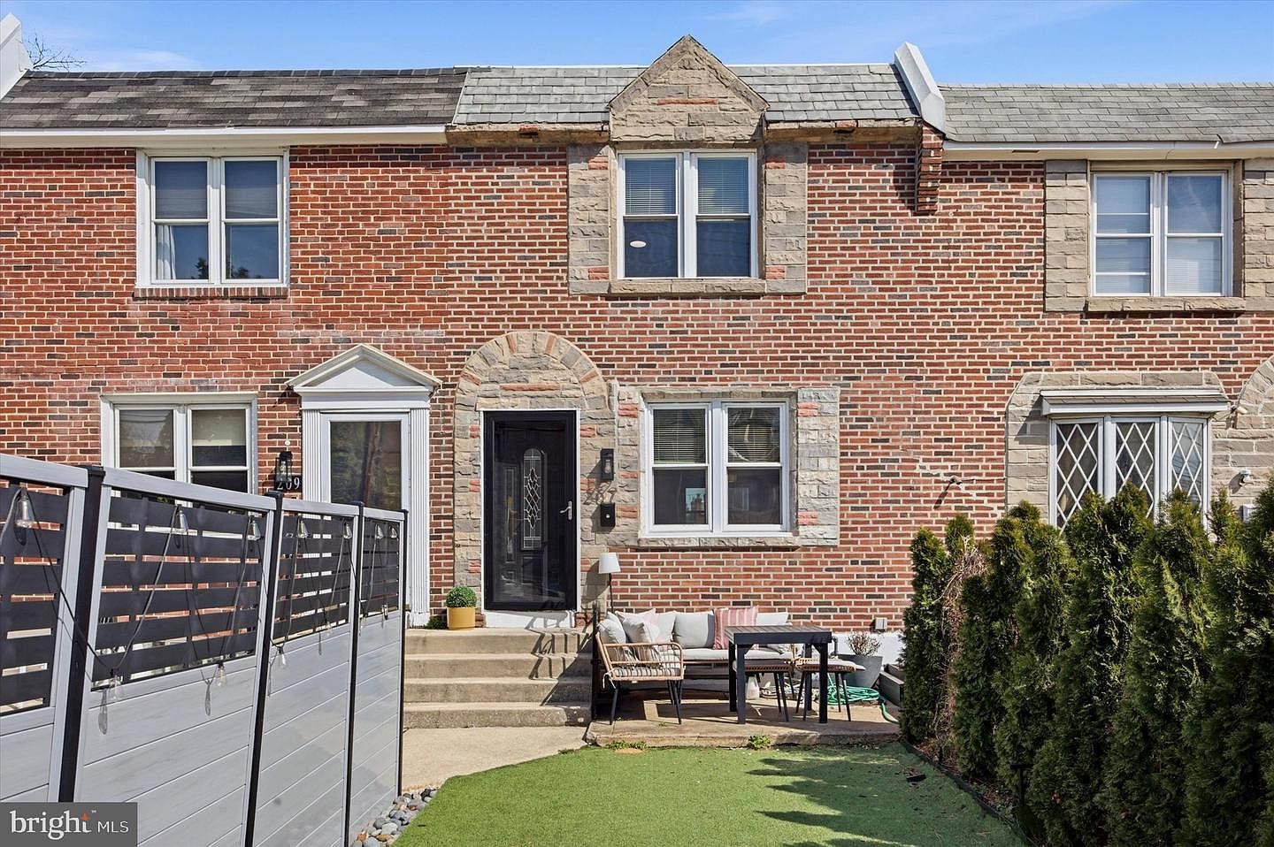 207 N Bishop Ave Clifton Heights, PA 19018 - Thumbnail 3