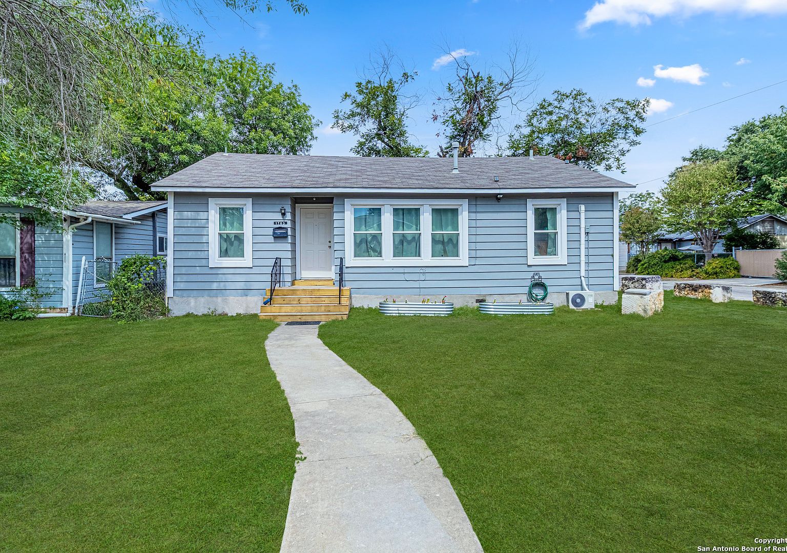 1703 Texas Ave San Antonio, TX 78201 - Thumbnail 3