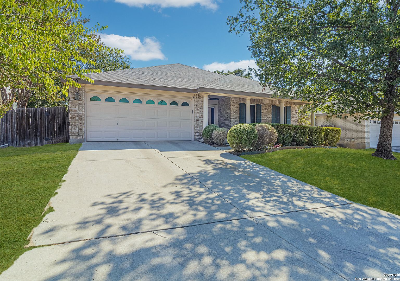 1140 Lion Way San Antonio, TX 78251 - Thumbnail 3