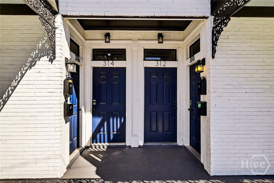 310 W 42nd St Savannah, GA 31401 - Thumbnail 3