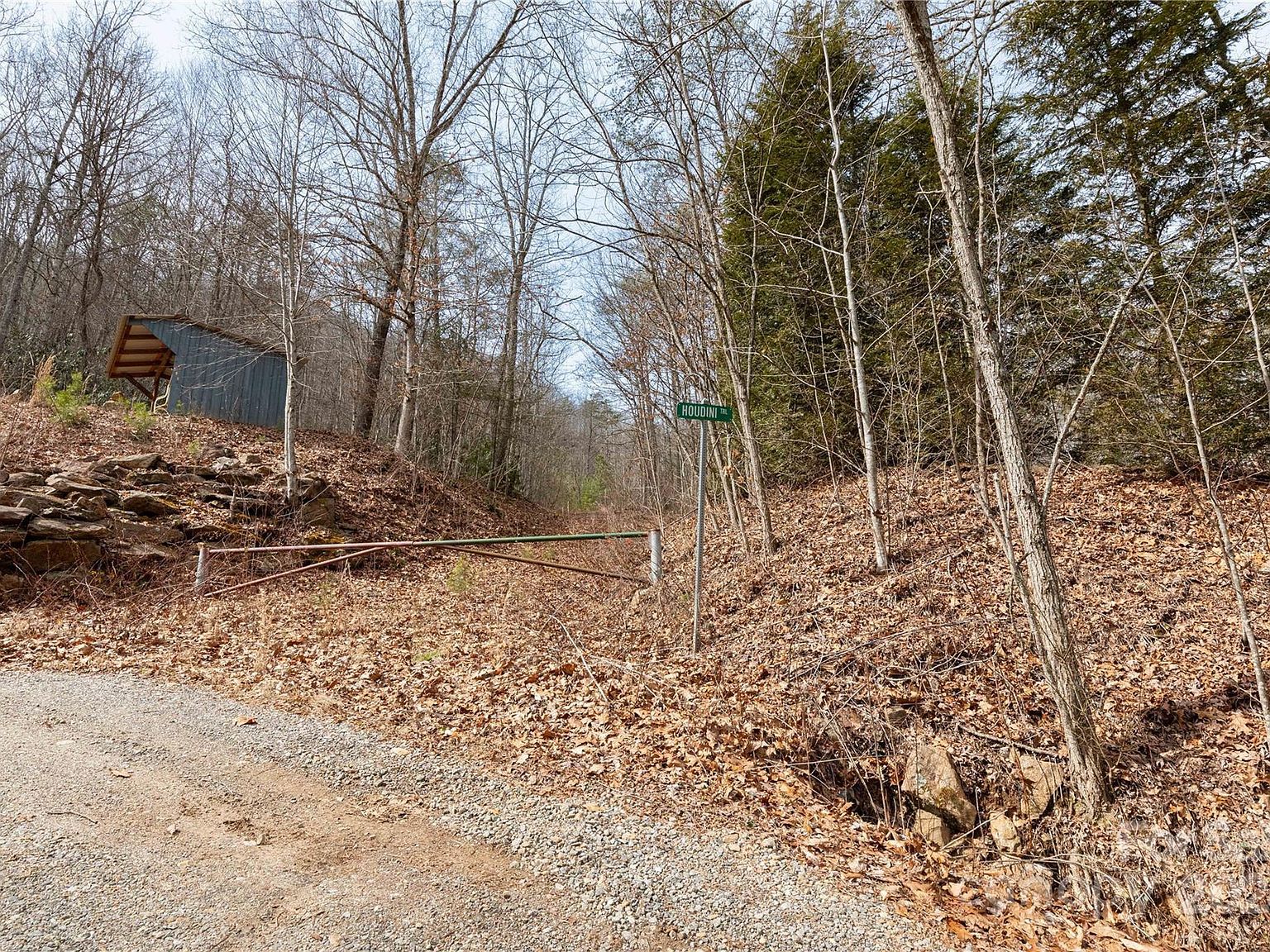 48 Houdini Trl Canton, NC 28716 - Thumbnail 3