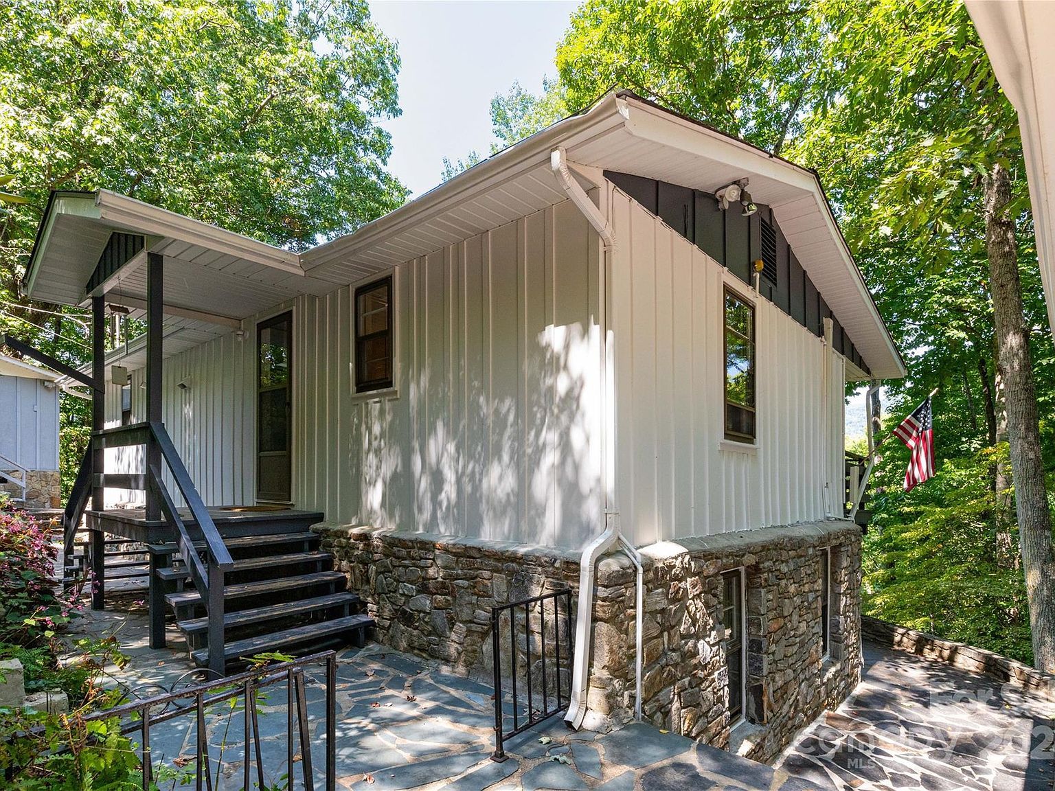 330 Overlook Dr Maggie Valley, NC 28751 - Thumbnail 3