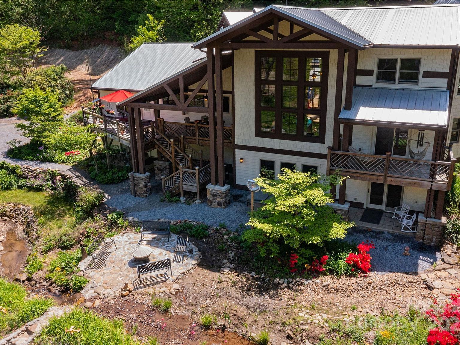 28 & 29 Spruce Chase Ln Swannanoa, NC 28778 - Thumbnail 3