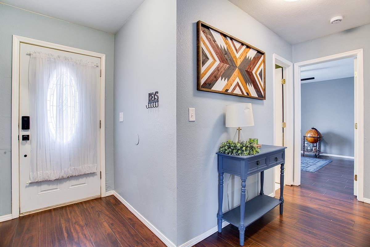 3005 Hillcrest Dr Enid, OK 73701 - Thumbnail 3