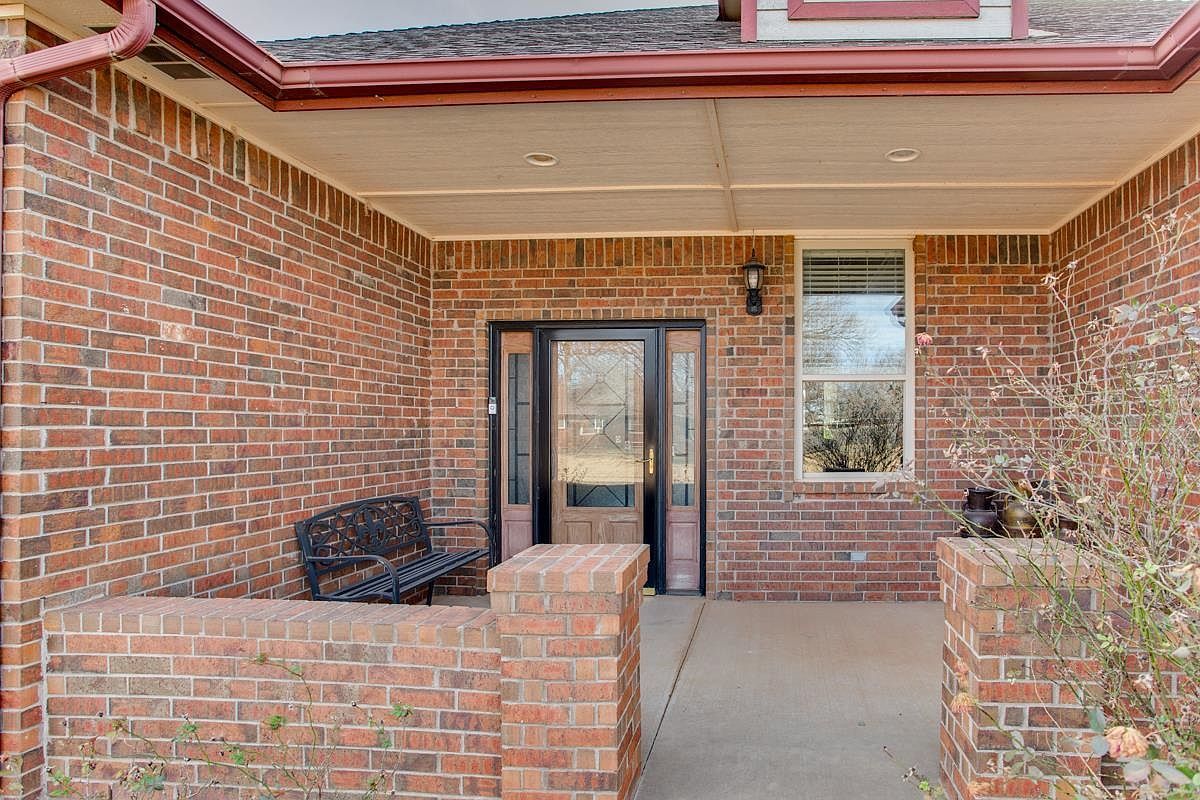 607 Cowboy Ln Waukomis, OK 73773 - Thumbnail 3