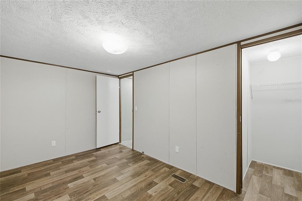 11946 SE 99th Ter Belleview, FL 34420 - Thumbnail 3