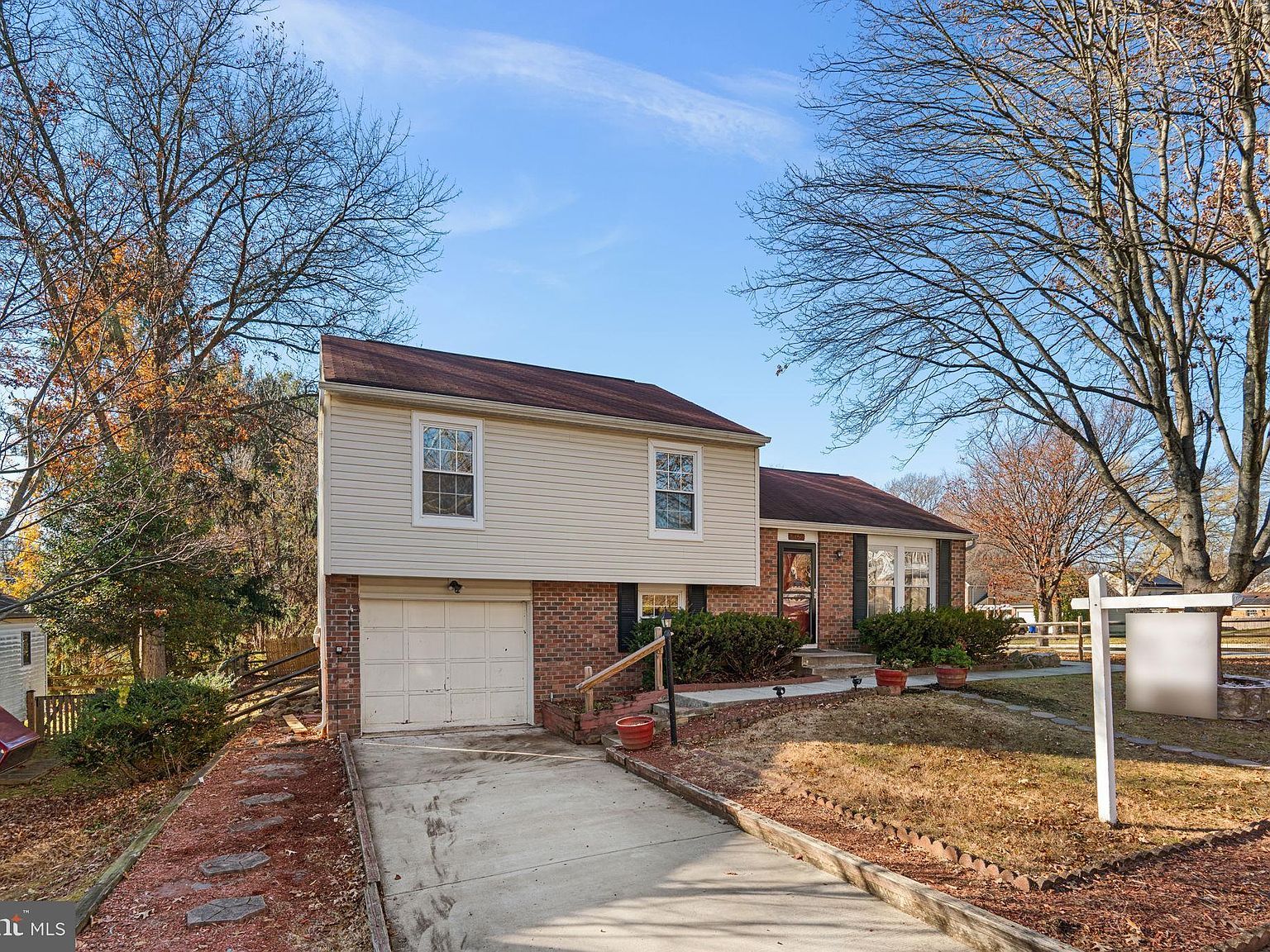 5450 Bluecoat Ln Columbia, MD 21045 - Thumbnail 3