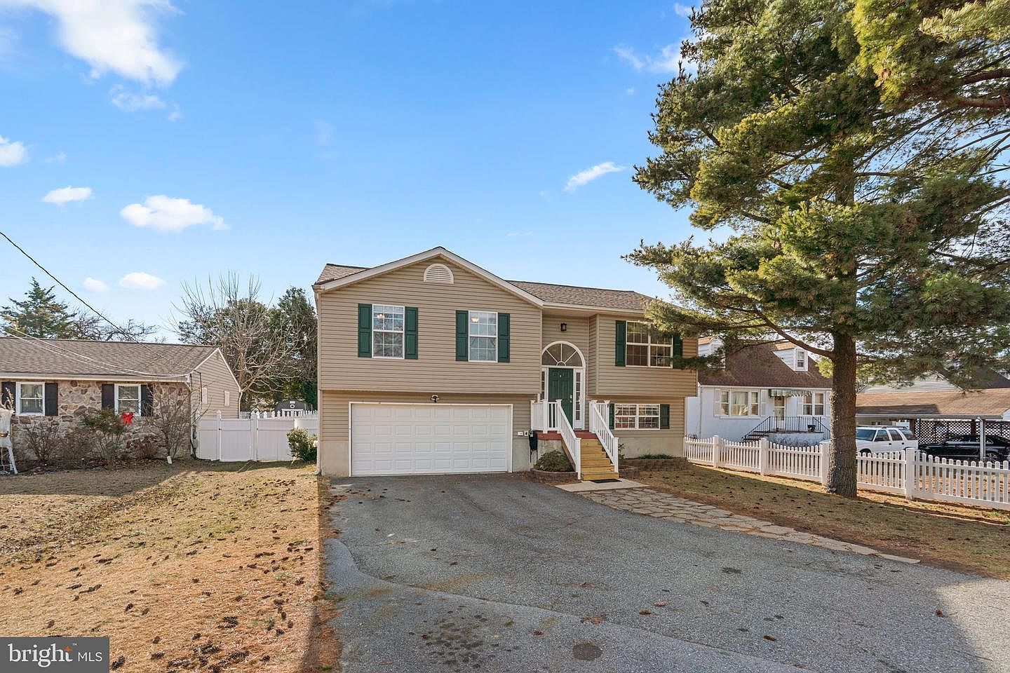 1821 Division Rd Pasadena, MD 21122 - Thumbnail 3