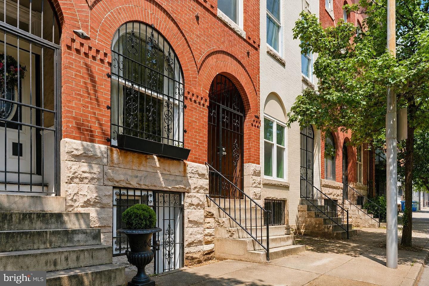 1110 Guilford Ave Baltimore, MD 21202 - Thumbnail 3