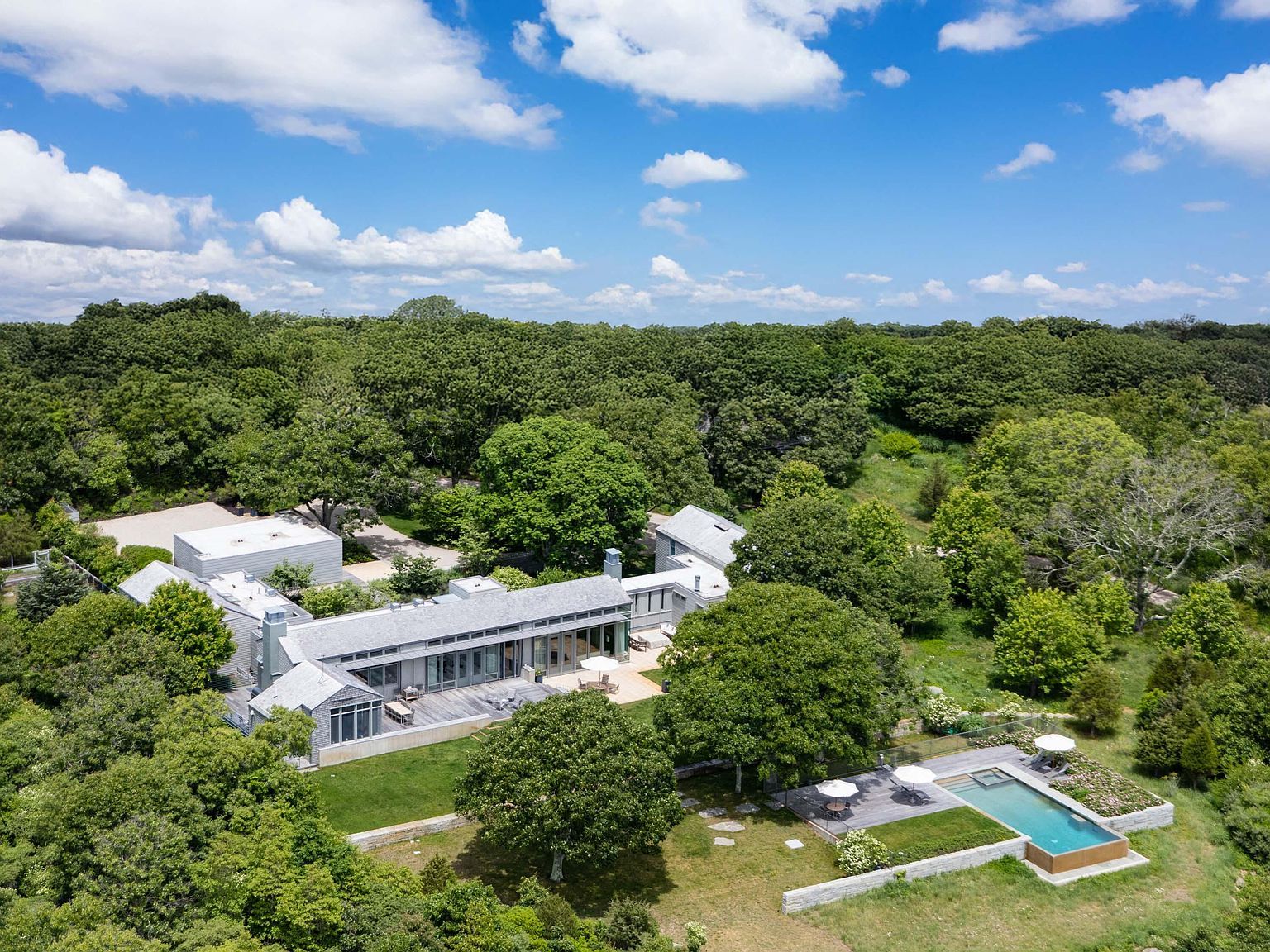 8 Snail Rd Chilmark, MA 02535 - Thumbnail 3