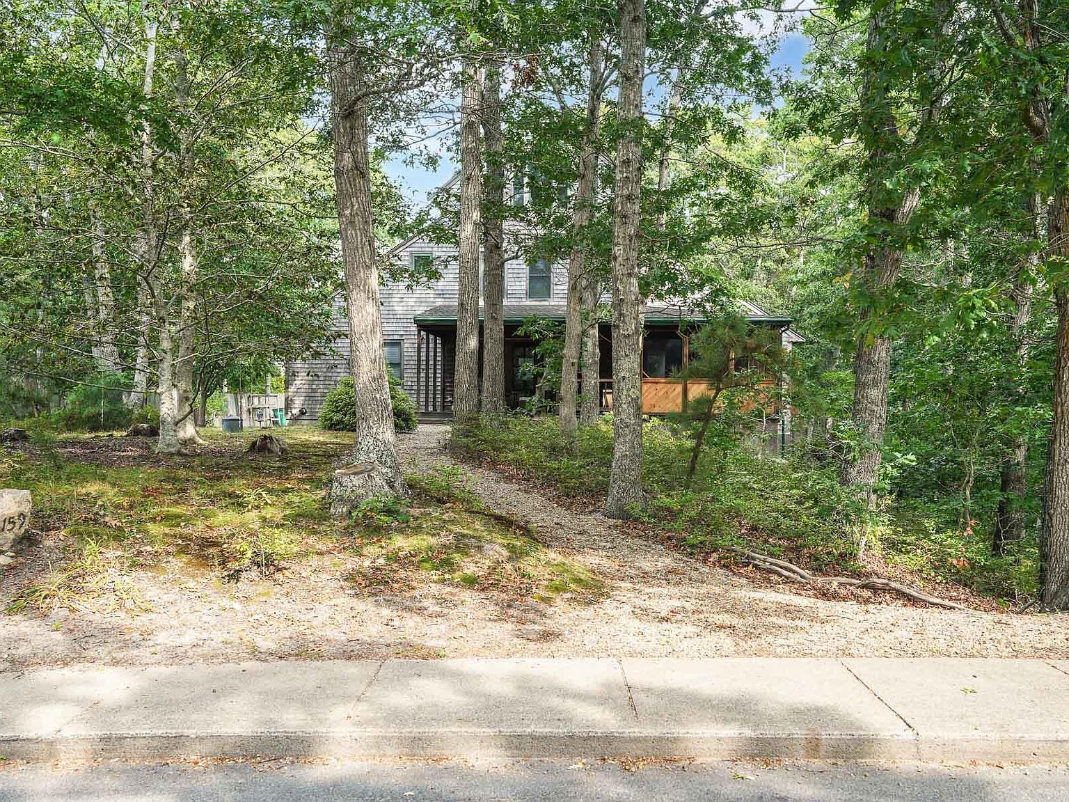 159 Lake St Tisbury, MA 02568 - Thumbnail 3