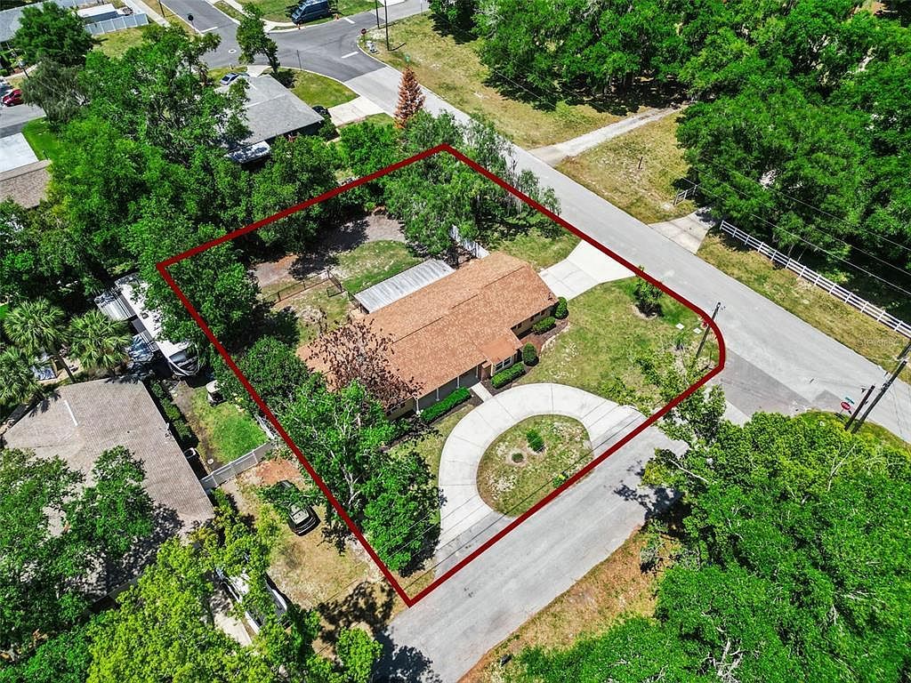 80 Whitcomb Ave Umatilla, FL 32784 - Thumbnail 3