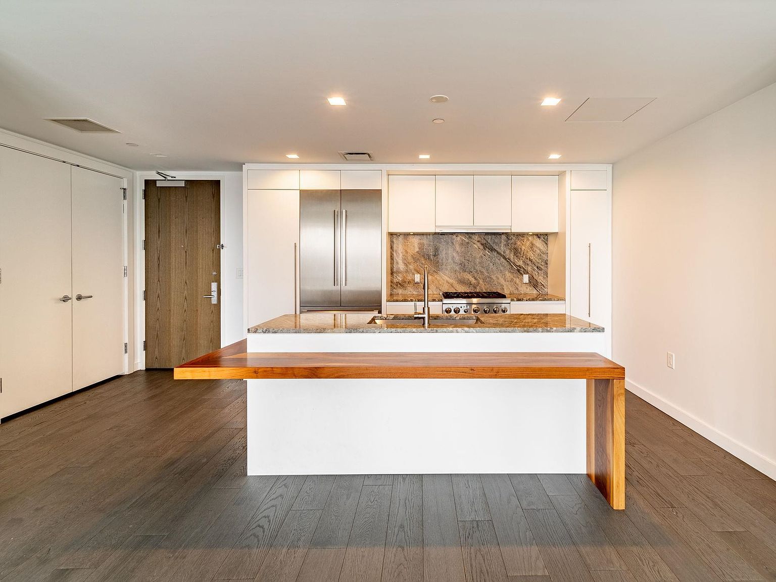 320 Adolphus Ave UNIT 1211 Cliffside Park, NJ 07010 - Thumbnail 3