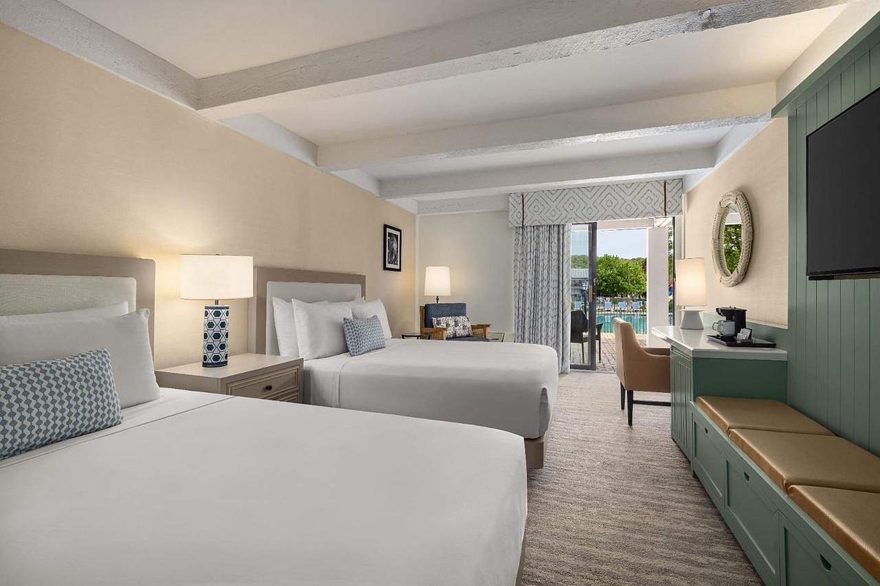 269 Fontana Blvd UNIT 1403 Fontana, WI 53125 - Thumbnail 3