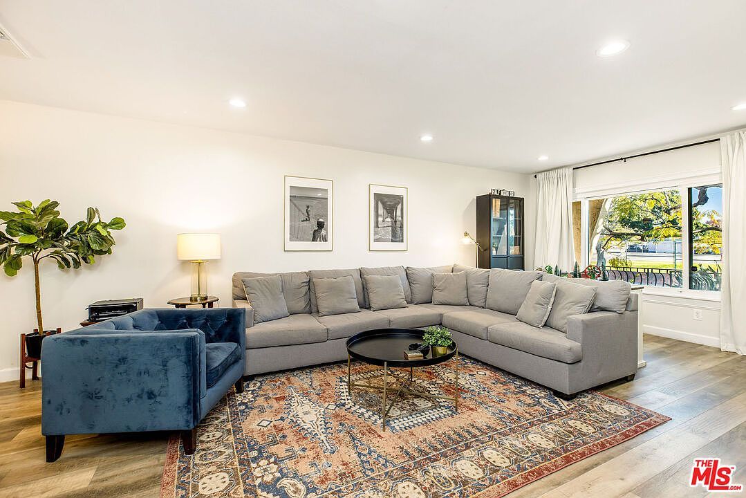 8025 Redlands St APT 13 Playa Del Rey, CA 90293 - Thumbnail 3