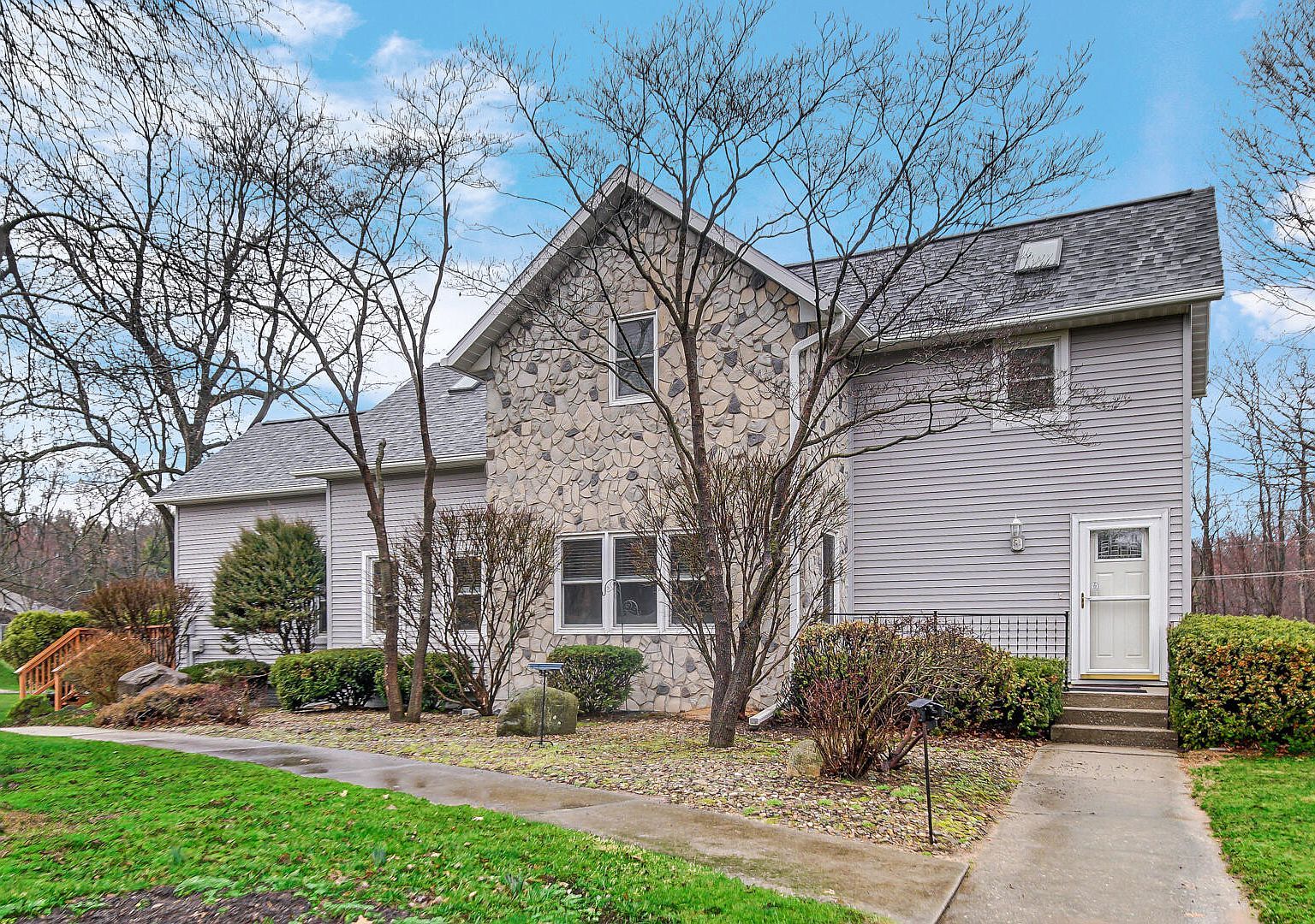 2992 N Tiffany Dr La Porte, IN 46350 - Thumbnail 3