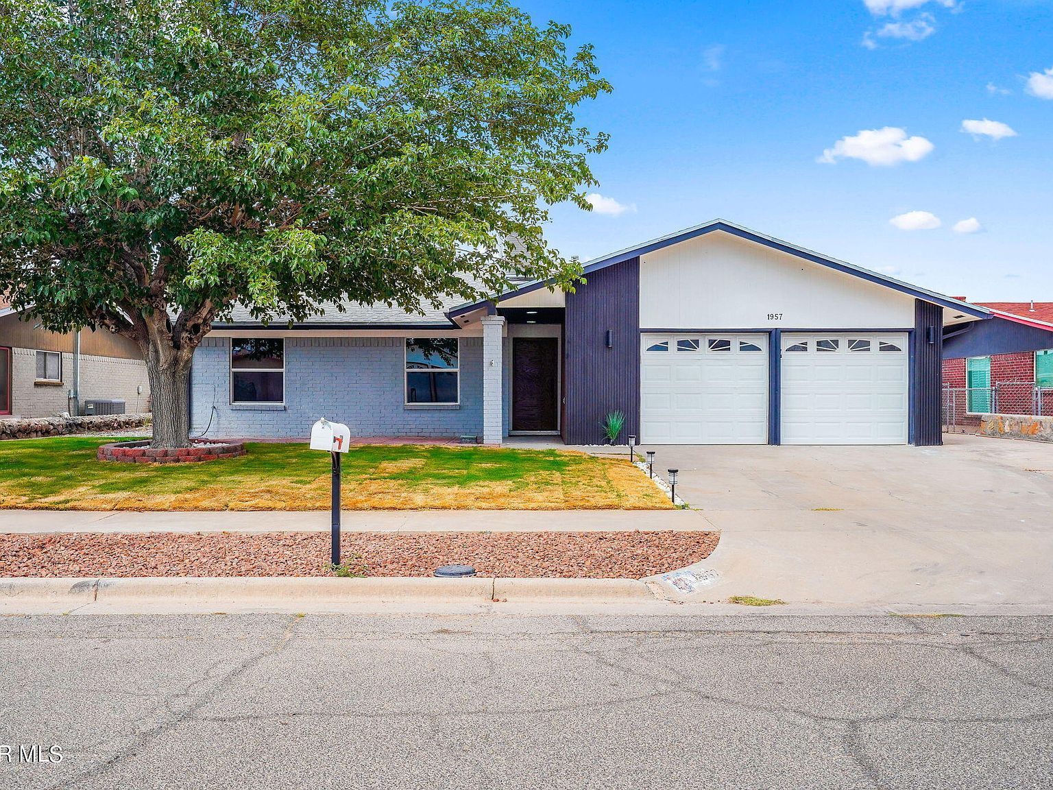 1957 Ratner Cir El Paso, TX 79936 - Thumbnail 3