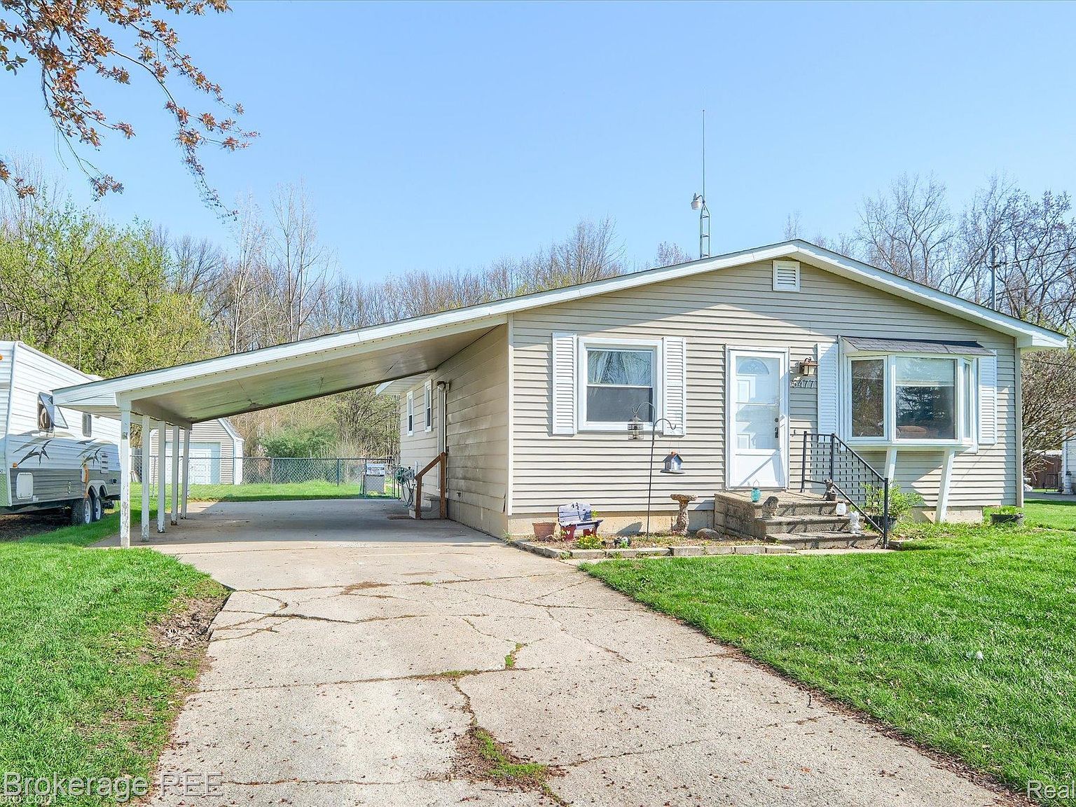 5477 Hopkins Rd Flint, MI 48506 - Thumbnail 3