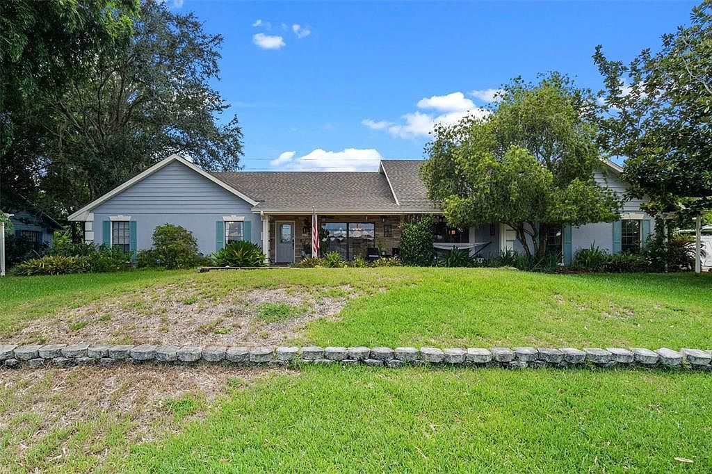 2002 Fairway Dr Eustis, FL 32726 - Thumbnail 3