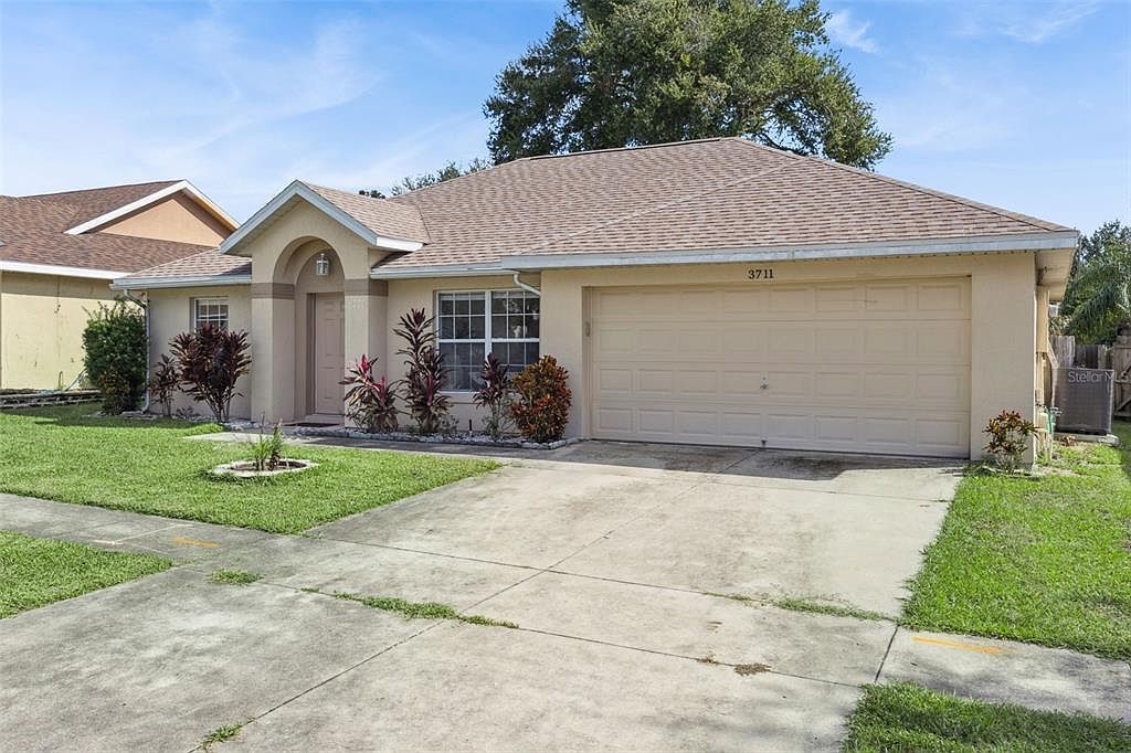 3711 Meadow Green Dr Tavares, FL 32778 - Thumbnail 3